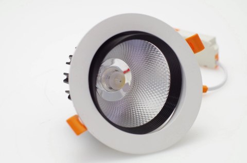 Oczko oprawa sufitowa Downlight COB 7W 3000K 700lm 230V Oczko oprawa sufitowa Downlight COB 7W 3000K 700lm 230V
