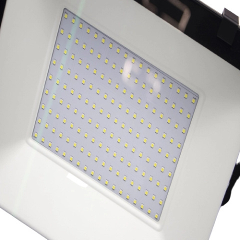 Naświetlacz halogen LED 150W 6500K 18000lm kąt świecenia 120° Naświetlacz halogen LED 150W 6500K 18000lm kąt świecenia 120°